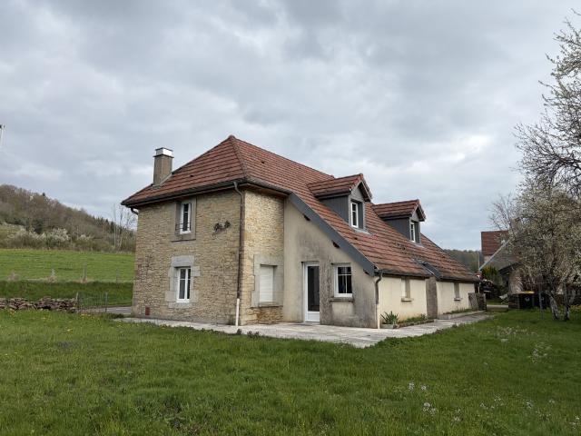 Maison en pierre T4 de 118 m2