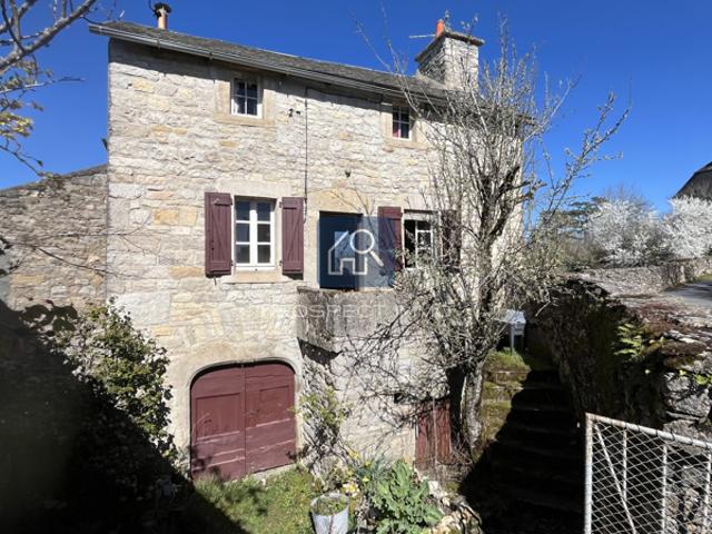 Maison en pierre T3 avec terrain et cave