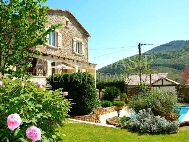 Maison en pierre