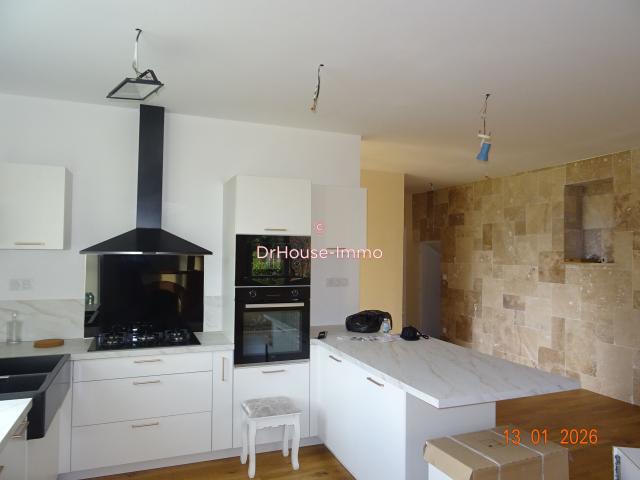 MAISON EN PIERRE 157M² + DEPENDANCE GARAGE 300 M²