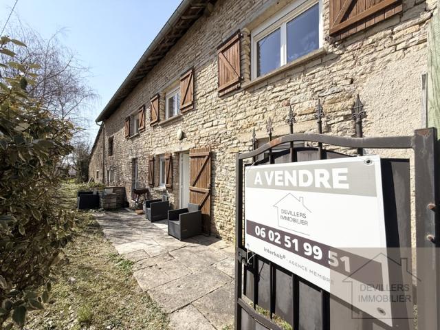 Maison à vendre à Montrond le Château Maison en pierre 6 p
