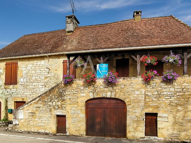 Maison en pierre 122m² + grange aménageable, à 5 min des com. 122m² Catus