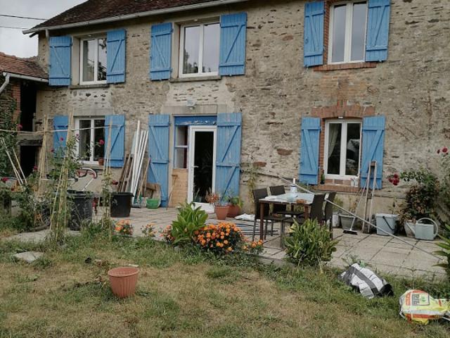 Maison en pierre 136m2 dans hameau calme
