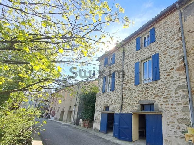 Maison en pierre: 2 logements indépendants