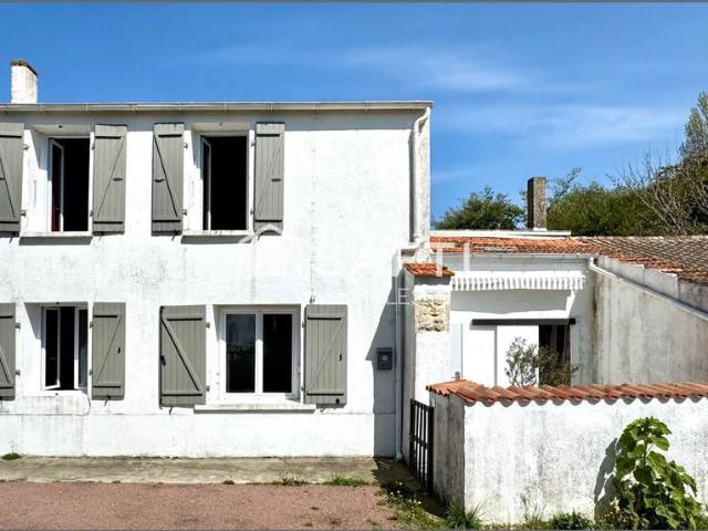 Maison en pierre 3 chambres au calme