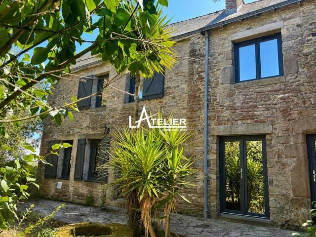 Maison en pierre – 5 chambres – jardin – grand garage