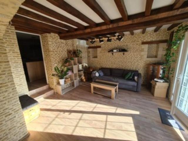 Maison en pierre 5 pièces VILLONS LES BUISSONS 14