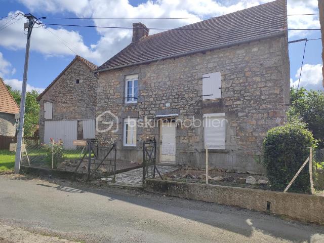 Maison en pierre 84 m2 La Pallu