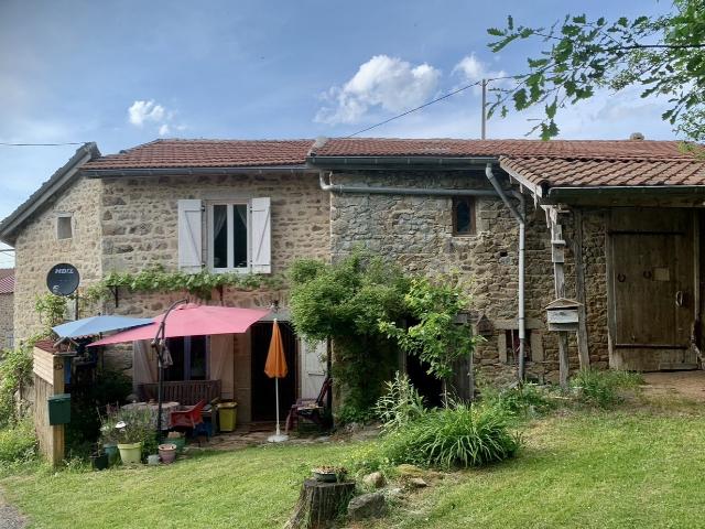 Maison en pierre 85m² Laprugne