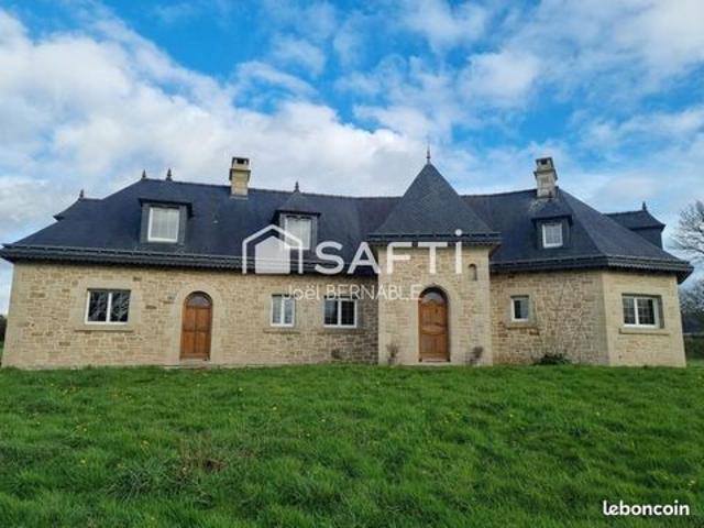 MAISON EN PIERRES