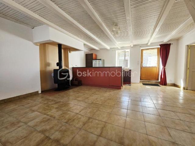Maison en pierres 90m² 4 chambres avec jardin Sud et dépendances Saint Dolay