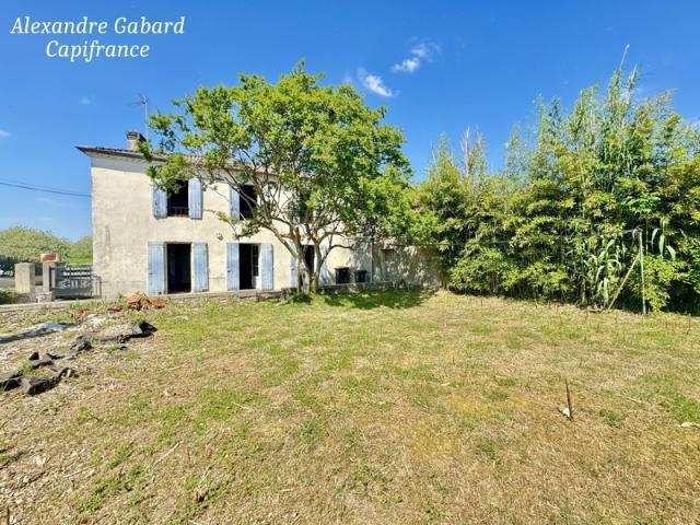 Maison en pierres 3 chambres Jardin Dépendances et fort potentiel