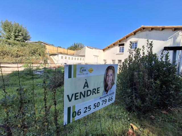 Maison en pierres à RENOVER, PRIX NÉGOCIABLE