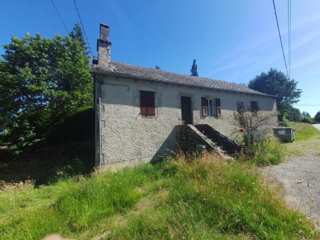 MAISON EN PIERRES À RÉNOVER PROCHE SAINT PRIVAT, TERRAIN ATT