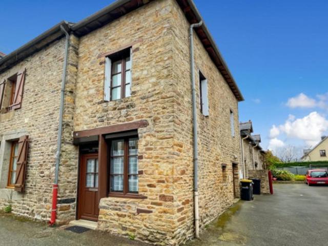 Maison en pierres à Saint Aubin Du Cormier à louer Locagestion, expert en gestion locative