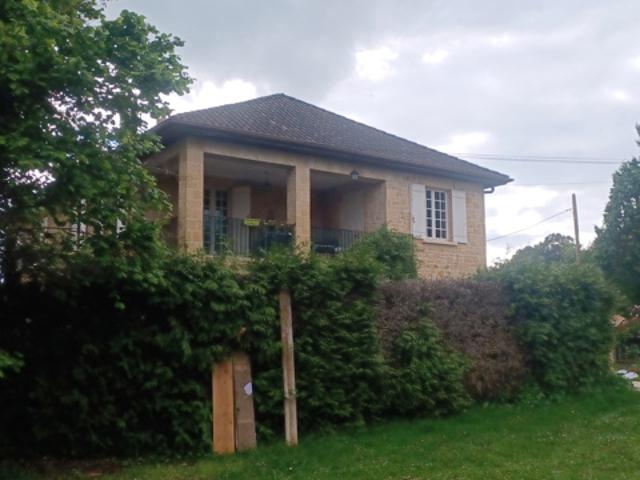 Maison en pierres à Sarlat composé de 2 appartements et terr