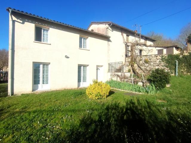 Maison en pierres avec extension 2005