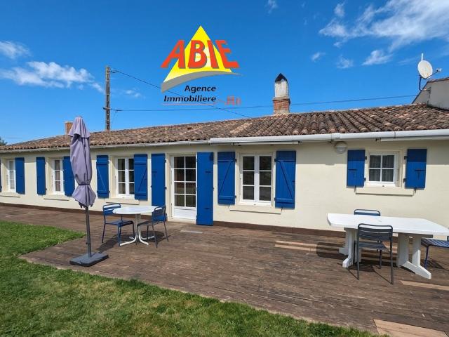 Maison en pierres de 68m2 bord de rivière