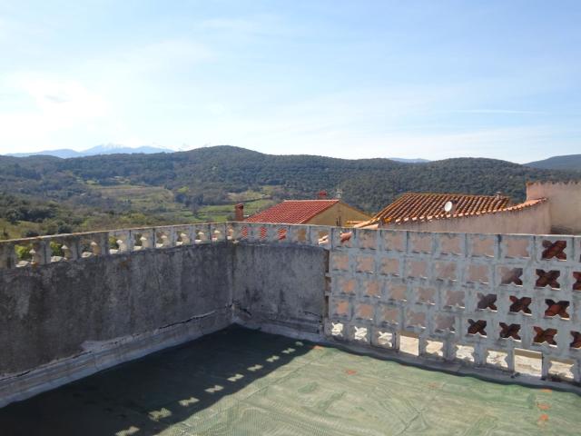 maison en pierres OMS village