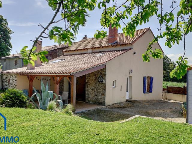 Maison en pierres pleine de charme, proche commodités