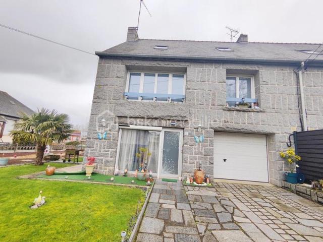 Maison en pierres rénovée – Louvigné du Désert 35420 – 3 chambres – 669 m² de terrain
