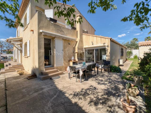 Maison en plein coeur du village 247m² Pérols