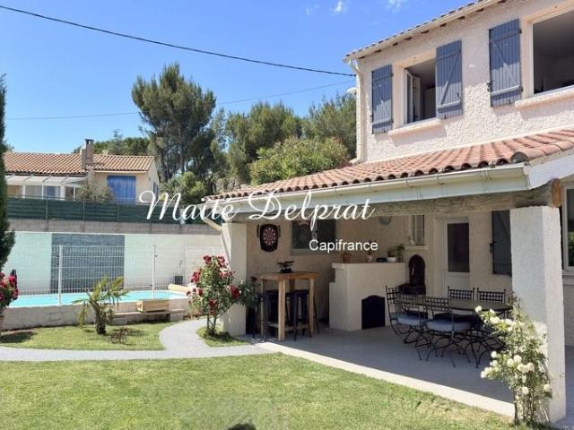 Maison en plein centre de Vedène 84 à vendre: piscine, te. 114m² Vedène