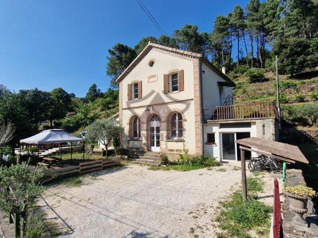 MAISON EN PLEINE NATURE DANS UN ENVIRONNEMENT PRIVILÉGIÉ