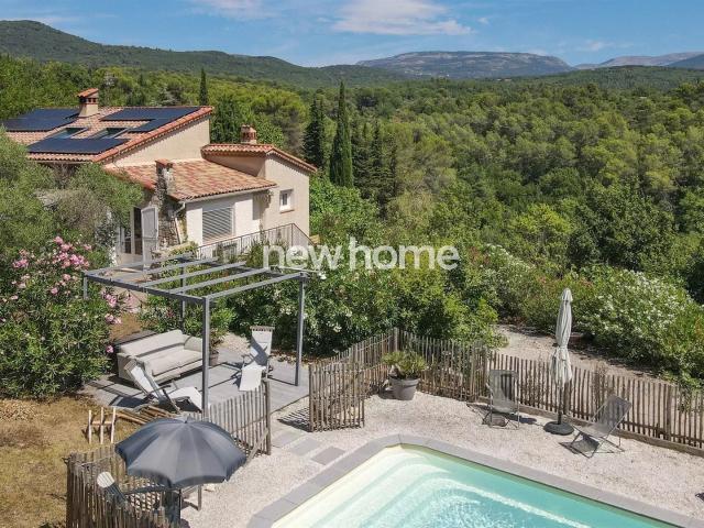 Maison en Provence dans la campagne: nature, calme, vue et p. 180m² Tourrettes