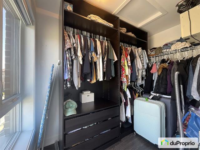 Condo à vendre Longueuil St Hubert 3 chambres 2 salles de bain #1101