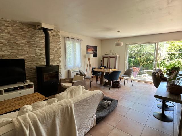 Maison en vente à Tarascon, Provence Alpes Côte d'Azur, 297000€
