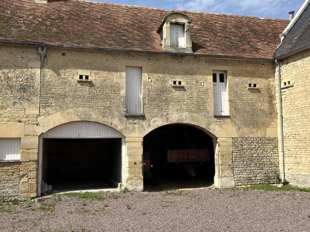 Maison en vente à Thue et Mue, Normandie, 95200€
