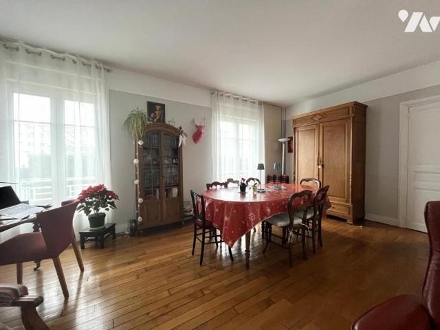 Maison en vente à Tinqueux, Grand Est, 336300€