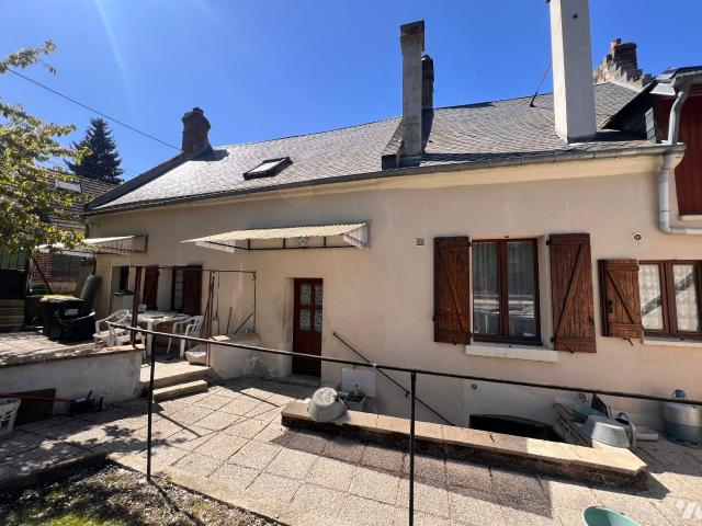 Maison en vente à Tracy le Mont, Hauts de France, 100000€