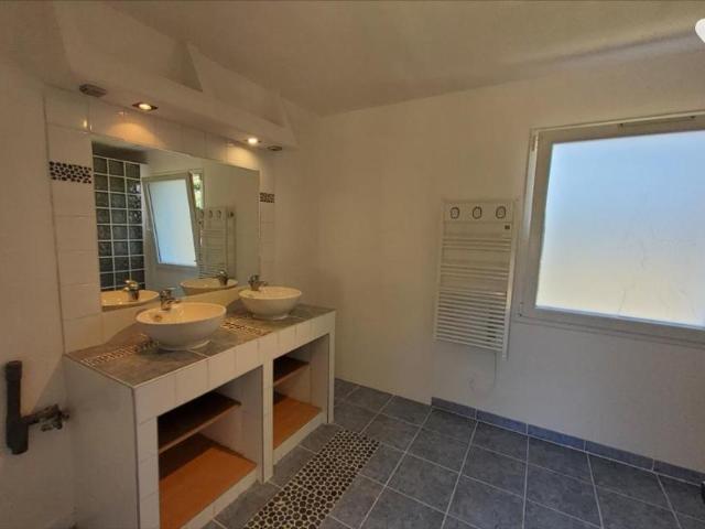 Maison en vente à Treffrin, Bretagne, 147000€
