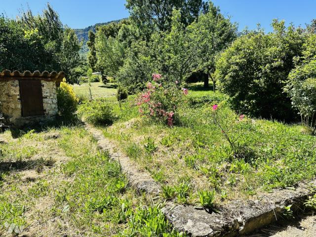 Maison en vente à Trescléoux, Provence Alpes Côte d'Azur, 127200€