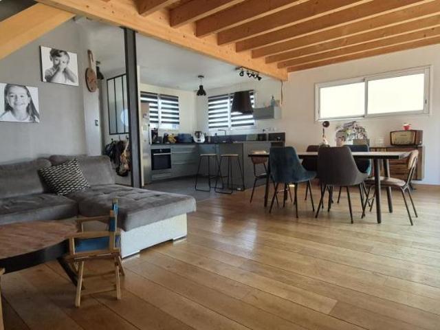 Maison en vente à Trinité Surzur, Bretagne, 373000€