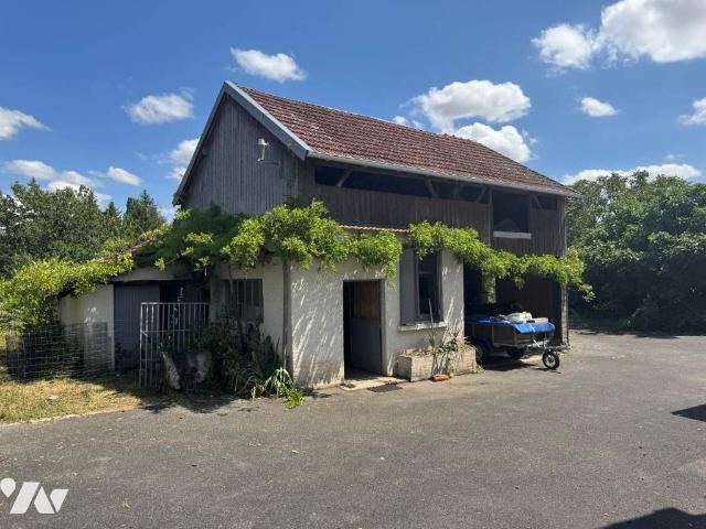 Maison en vente à Truyes, Centre Val de Loire, 247480€