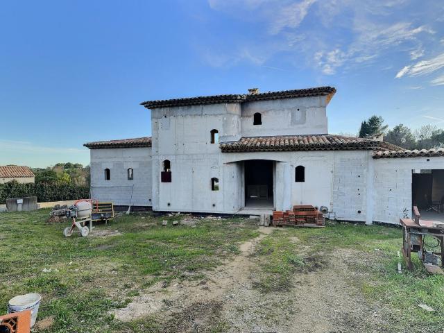 Maison en vente à Valbonne, Provence Alpes Côte d'Azur, 1149 €
