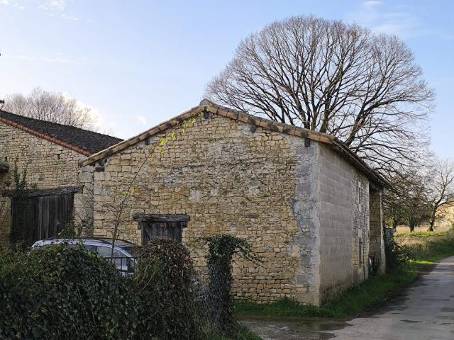 Maison en vente à Valdelaume, Nouvelle Aquitaine, 117700€