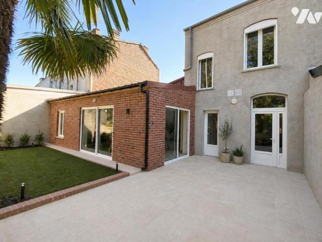 Maison en vente à Valenciennes, Hauts de France, 349900€