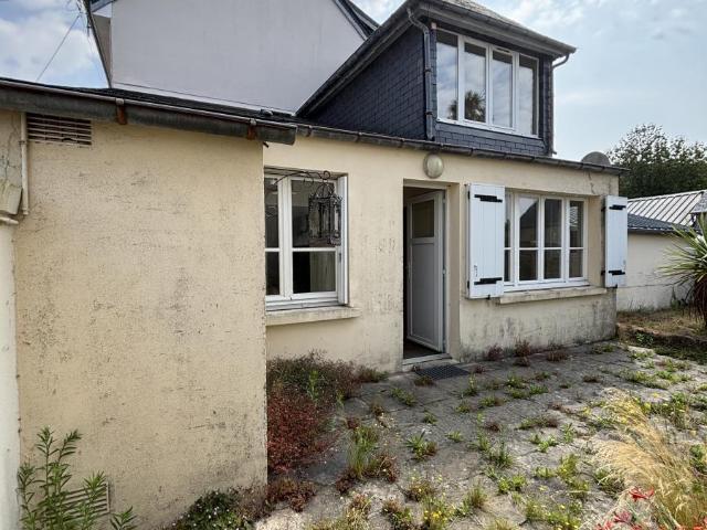 Maison en vente à Valognes, Normandie, 115100€