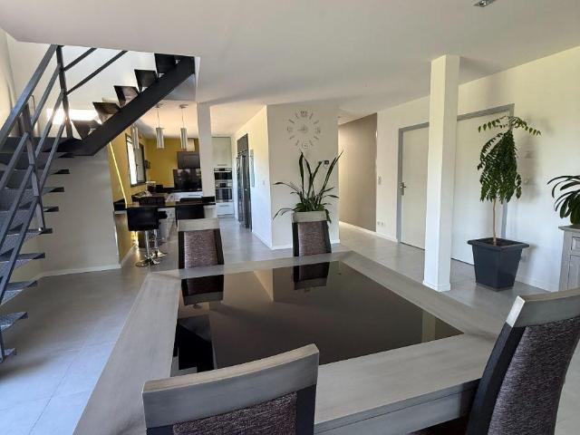 Maison en vente à Vascœuil, Normandie, 420000€