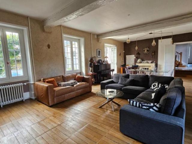 Maison en vente à Vendôme, Centre Val de Loire, 612850€