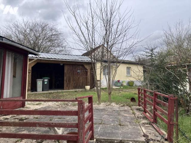 Maison en vente à Veigné, Centre Val de Loire, 188160€