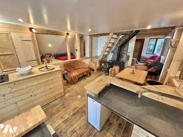 Maison en vente à Versanne, Auvergne Rhône Alpes, 123445€