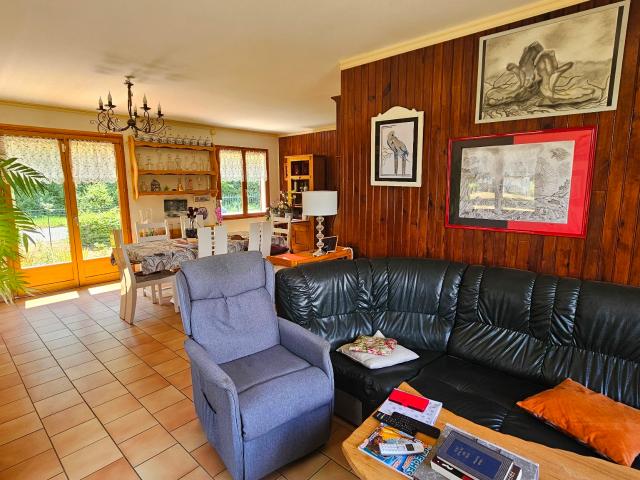Maison en vente à Veuilly la Poterie, Hauts de France, €