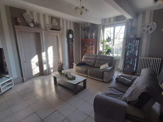 Maison en vente à Vieux Rouen sur Bresle, Normandie, 160000€