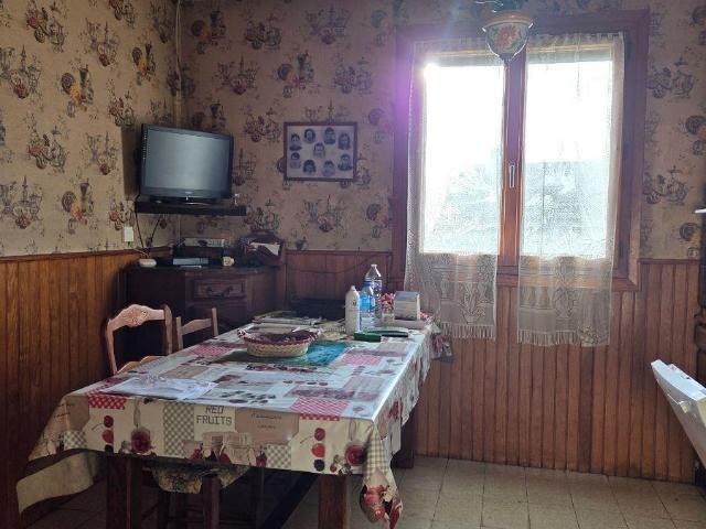 Maison en vente à Villaines la Juhel, Pays de la Loire, 74200€
