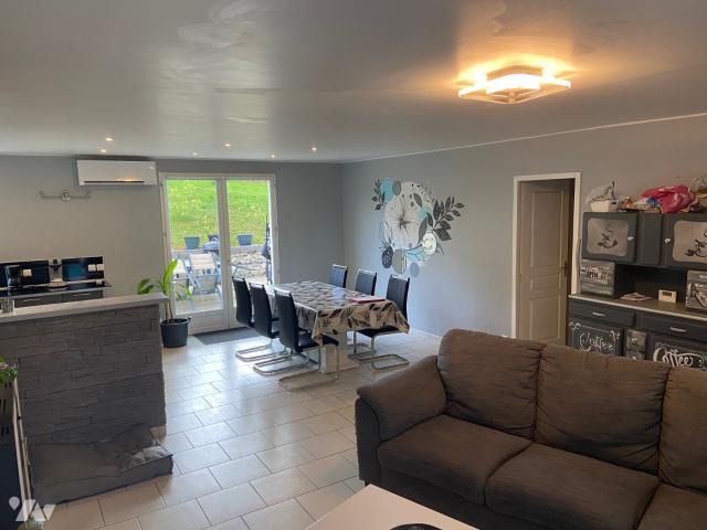 Maison en vente à Villeneuve sur Yonne, Bourgogne Franche Comté, 165000€